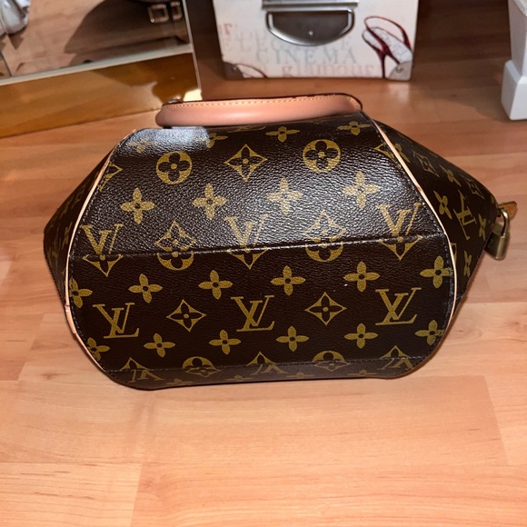 LOUIS VUITTON - Ellipse MM Bag for Sale *real* LV DUST BAG INCLUDED πΌ - Picture 12 of 17